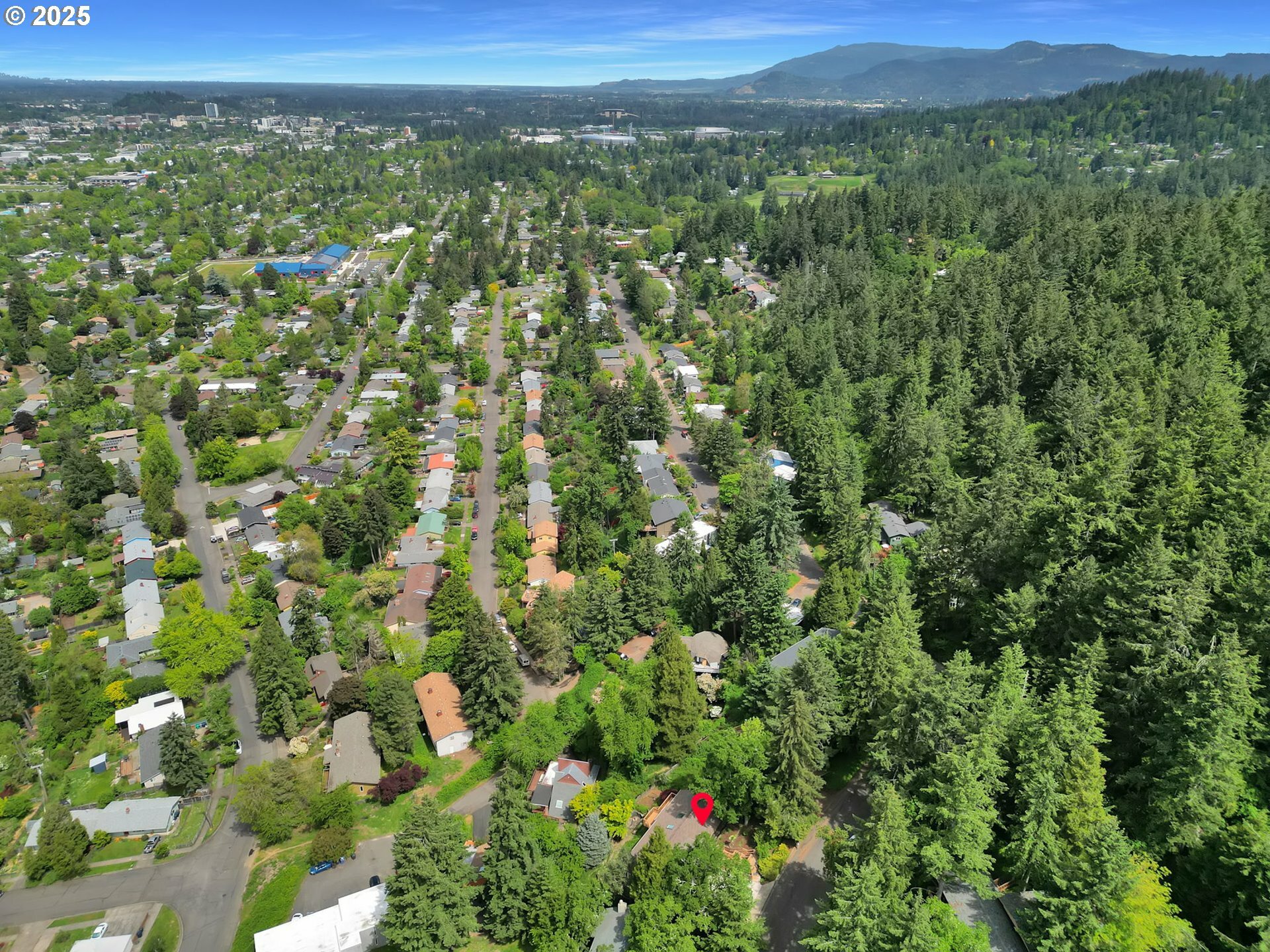 Property Photo: 3620 University St OR 97405