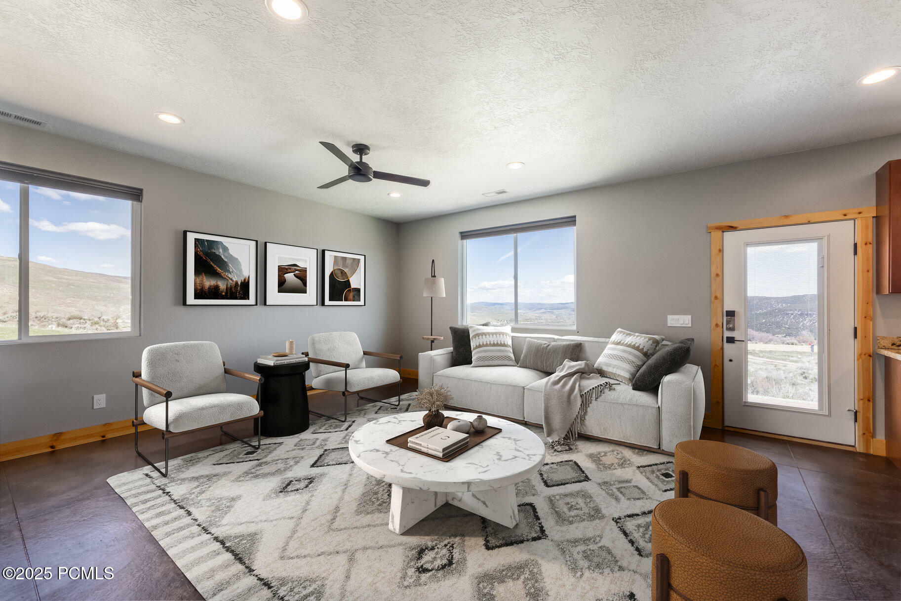 Property Photo: 420 E Rockport Aspen Drive UT 84017