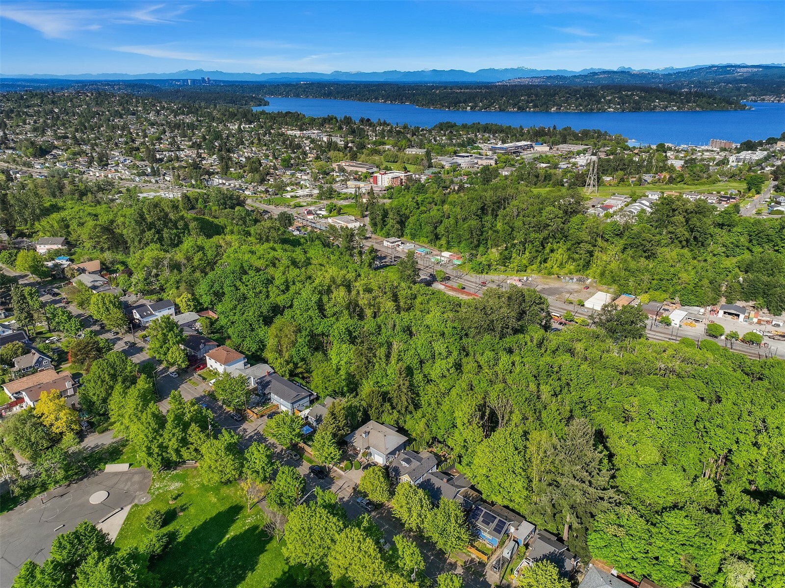 Property Photo: 9328 39th Avenue S WA 98118
