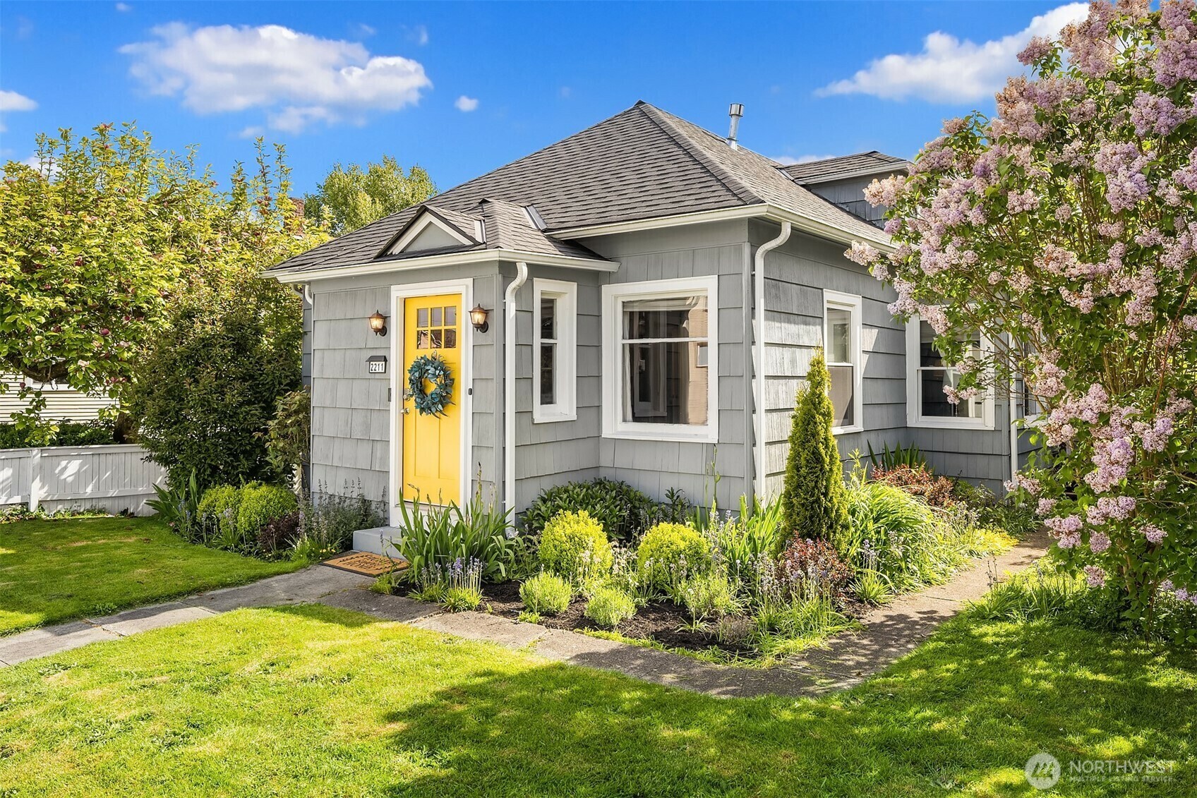 Property Photo: 2211 Wetmore Avenue WA 98201