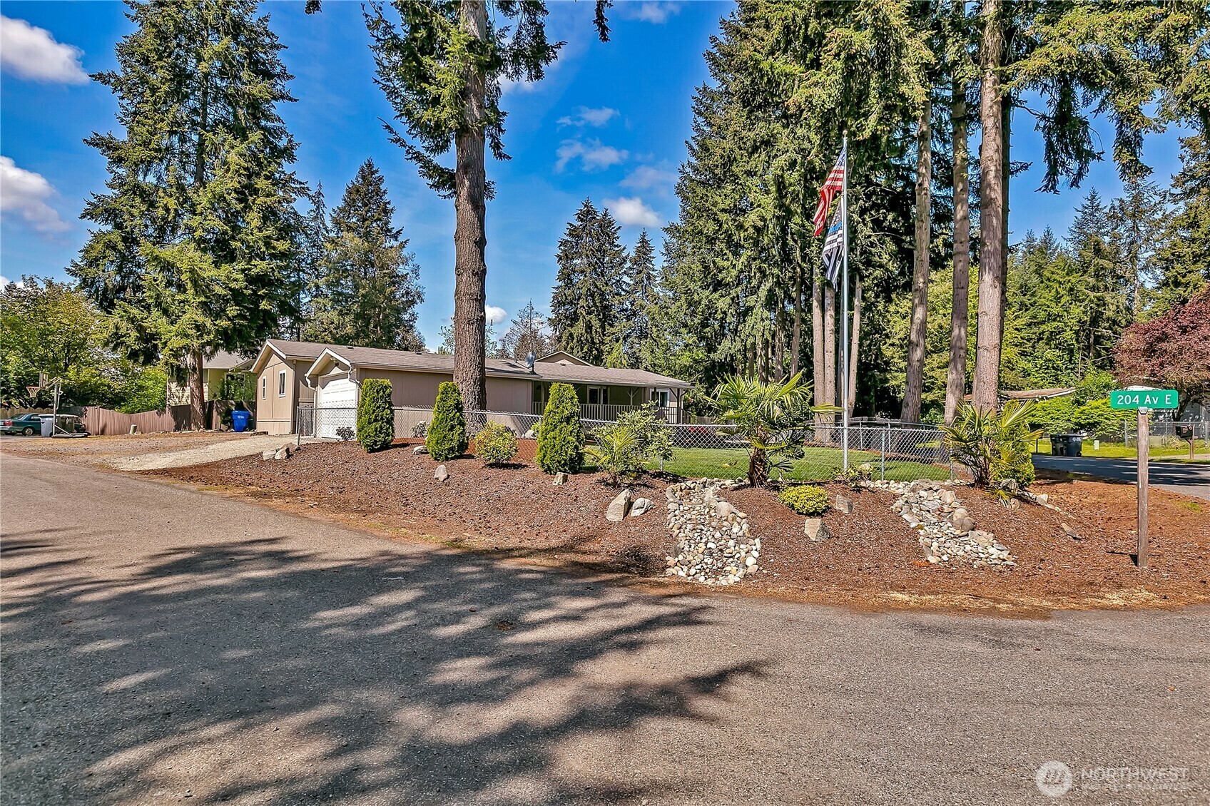 Property Photo: 20404 113th Street E WA 98391