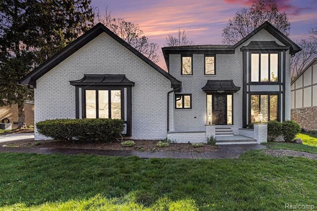 Property Photo:  2087 Hickory Leaf Drive  MI 48309 