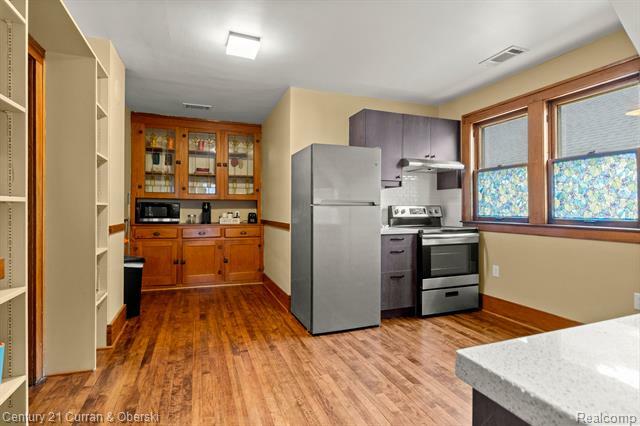 Property Photo: 4707 Larkins Street MI 48210