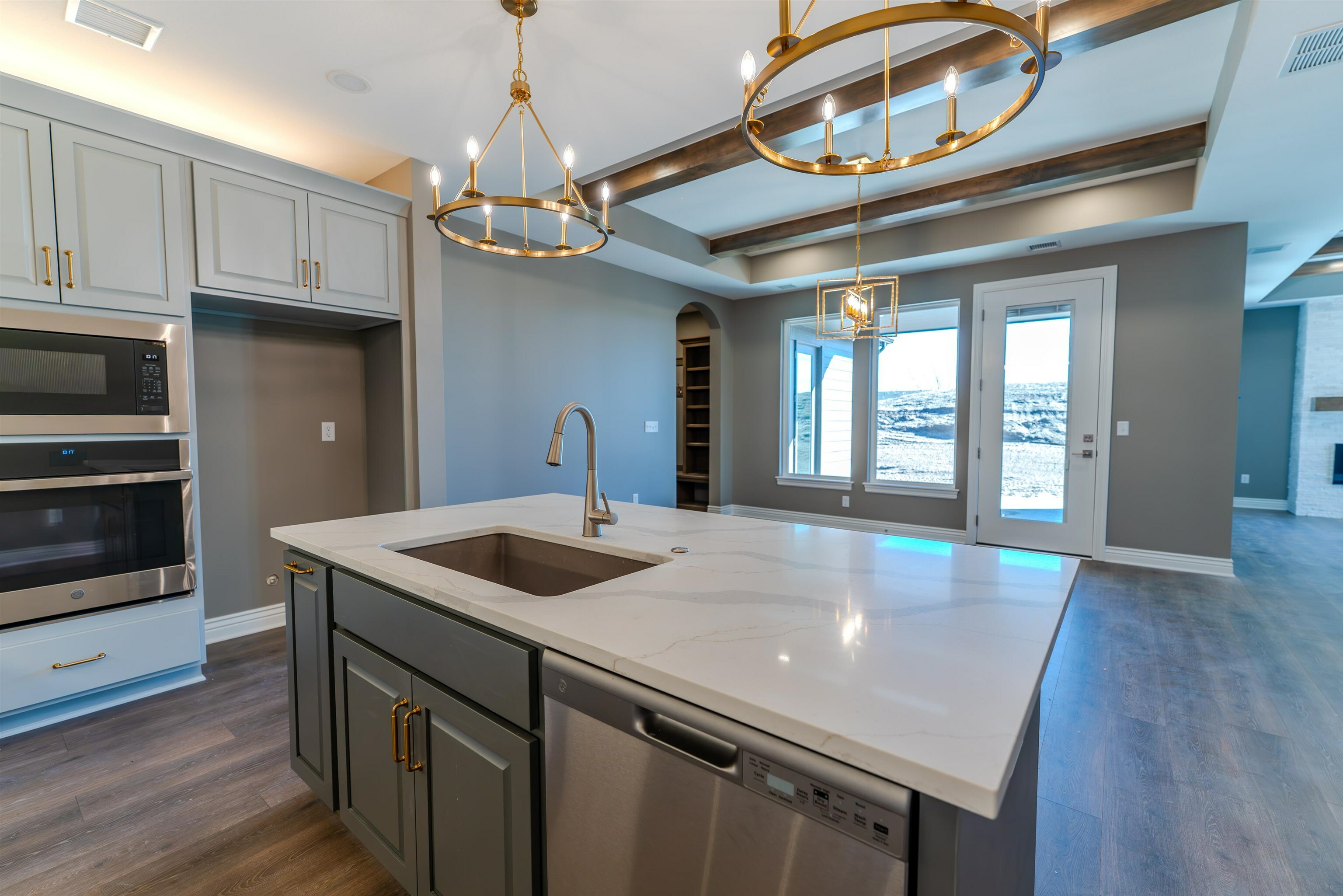 Property Photo: 2620 N Shearwater KS 67204