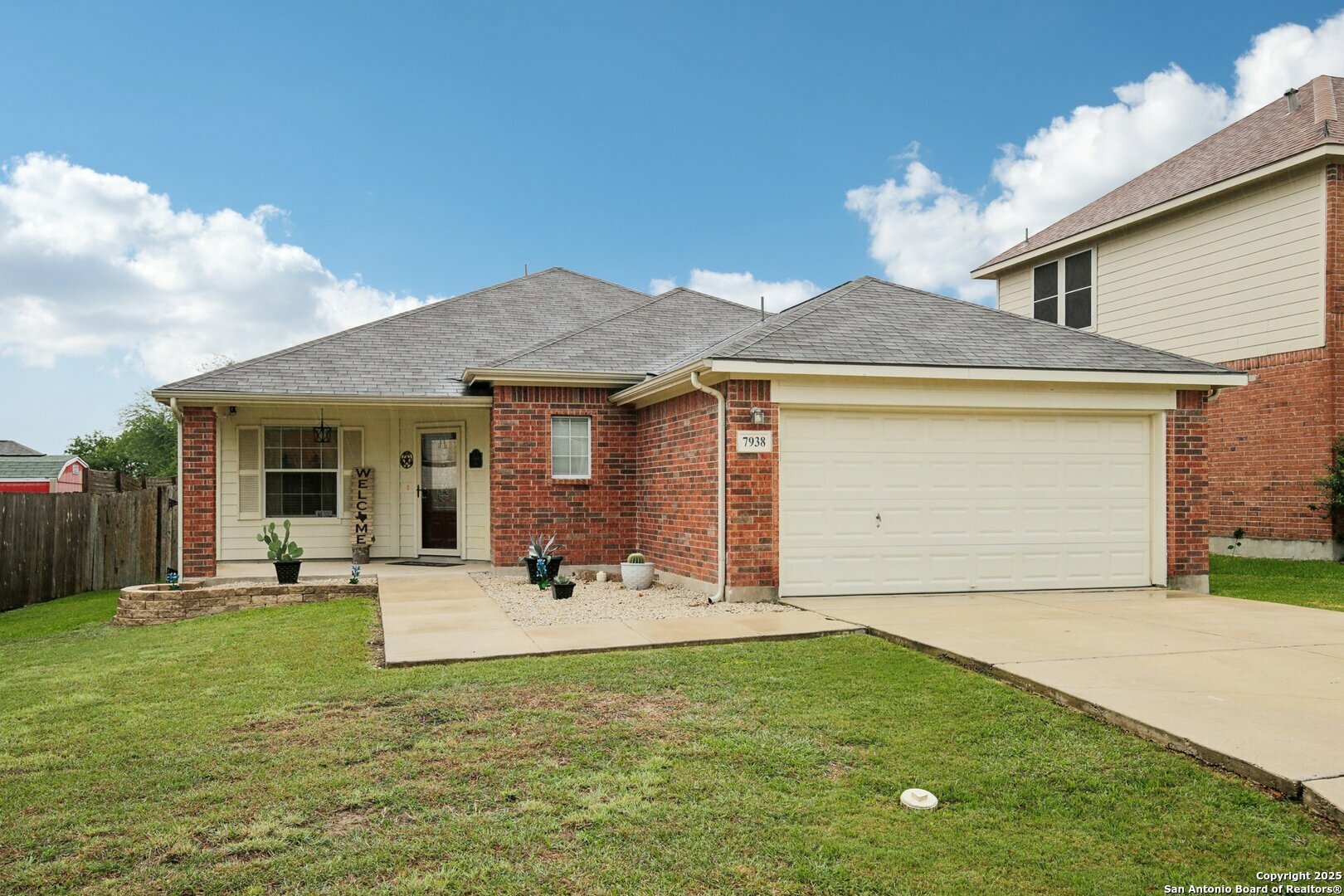 Property Photo:  7938 Sterling Manor  TX 78109 
