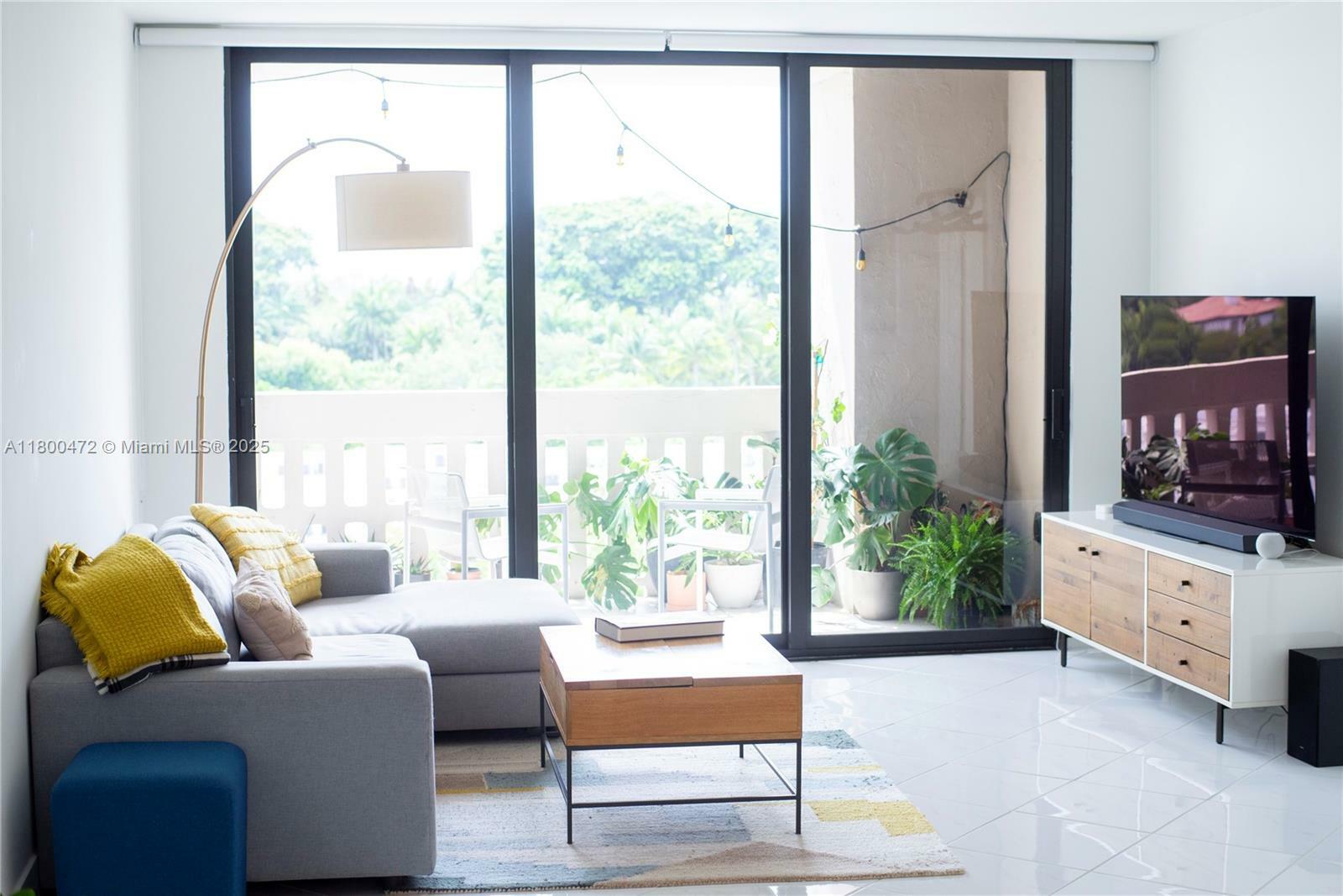 Property Photo: 90 Edgewater Dr 715 FL 33133