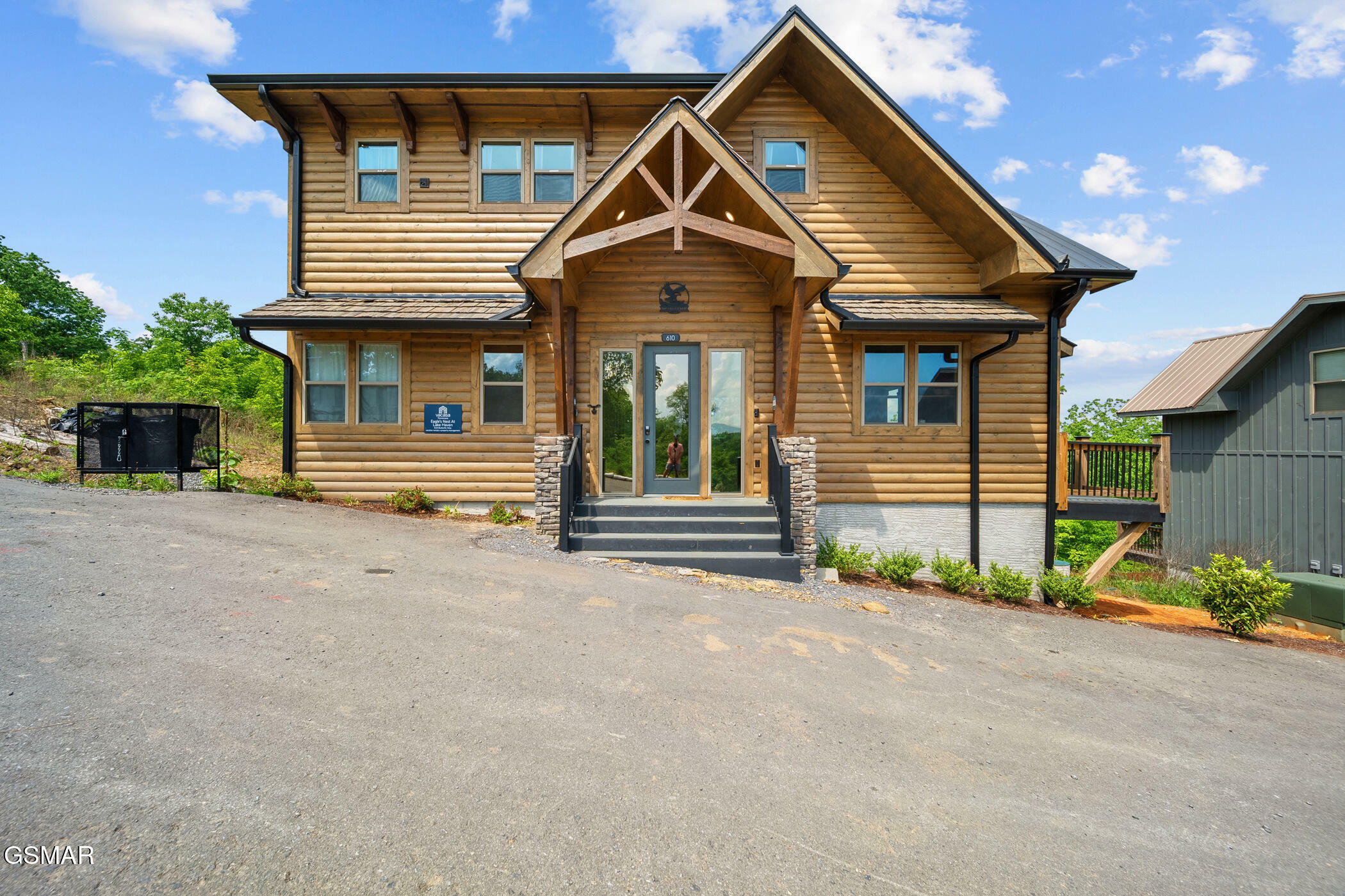 Property Photo: 610 Butterfly Way TN 37876