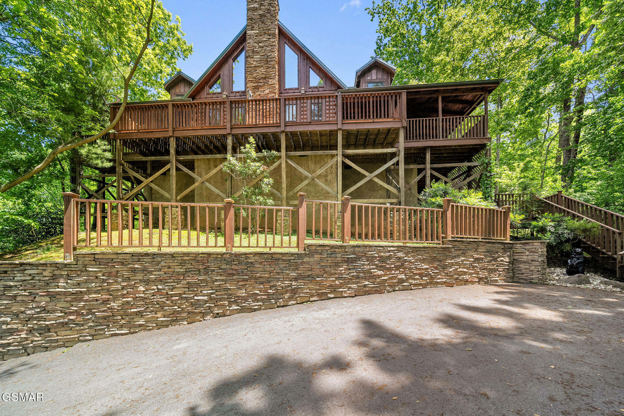Property Photo: 915 Statham Way TN 37738