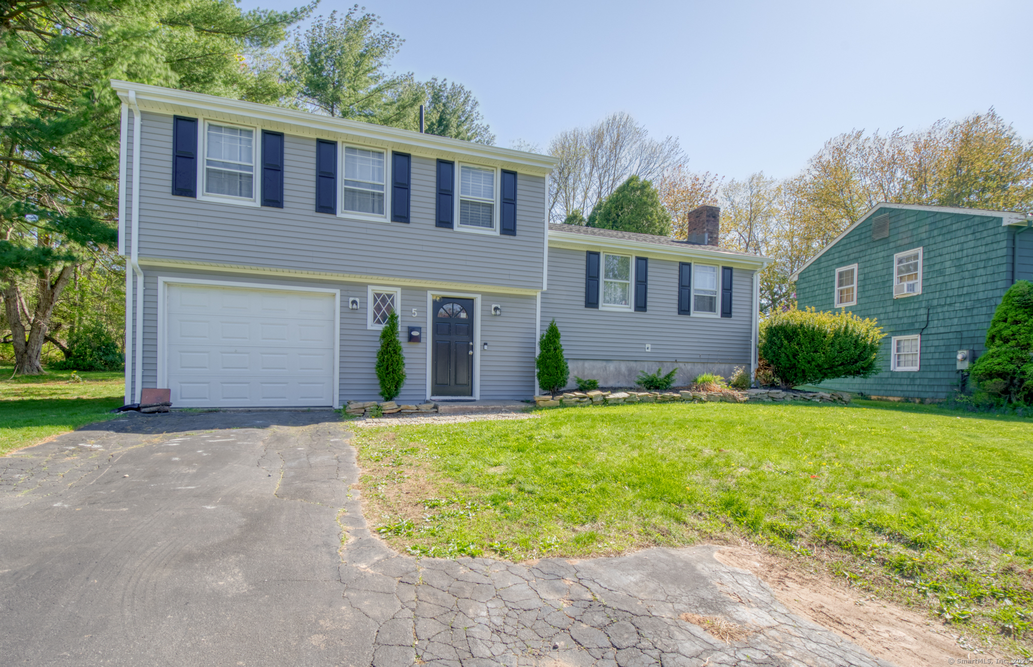 Property Photo: 5 Blue Orchard Drive CT 06457