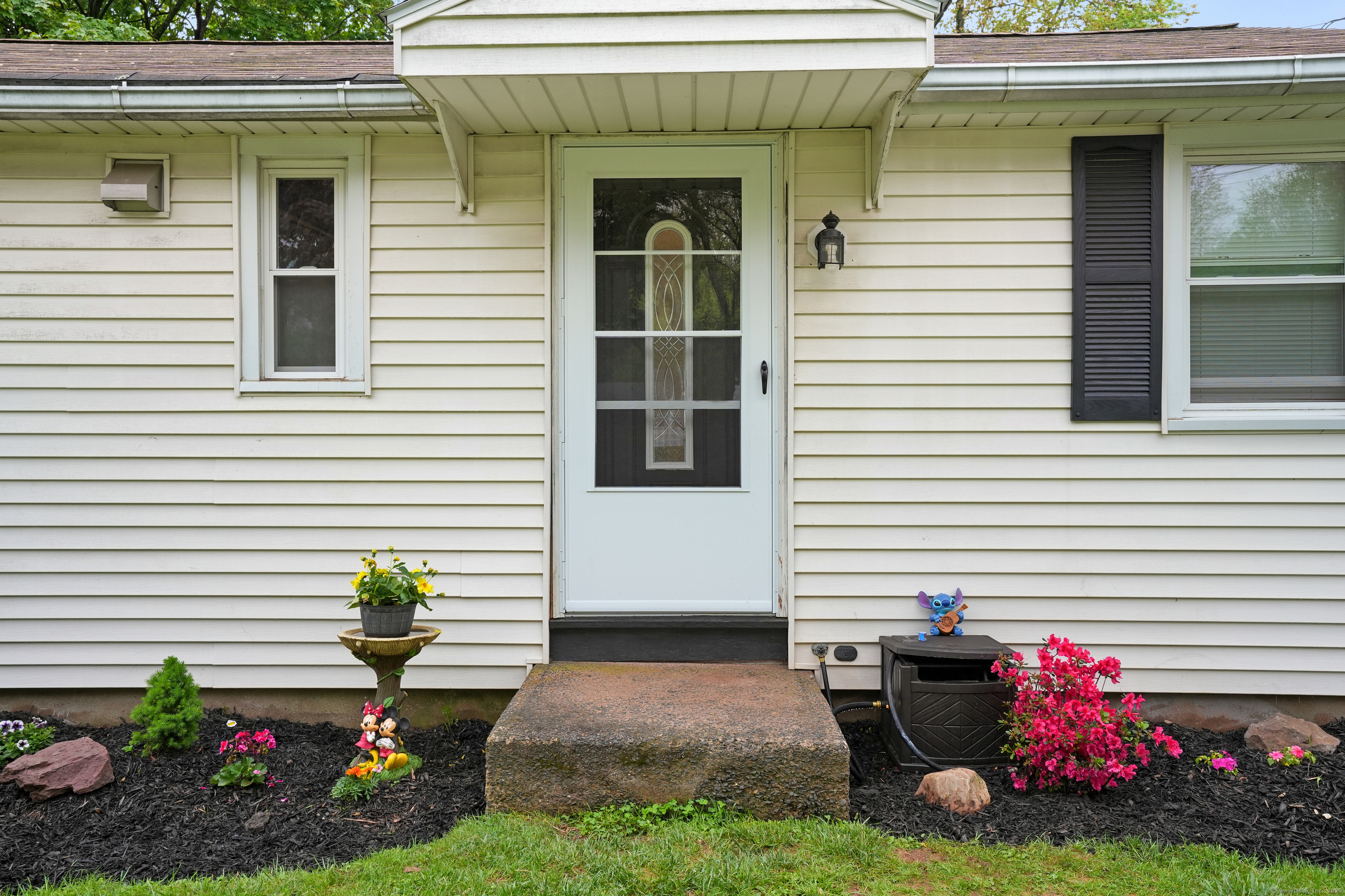 Property Photo: 123 Peters Circle CT 06489
