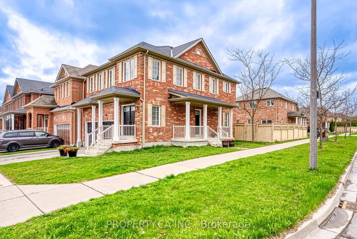 Property Photo: 2 Horn Street ON L4A 0X9