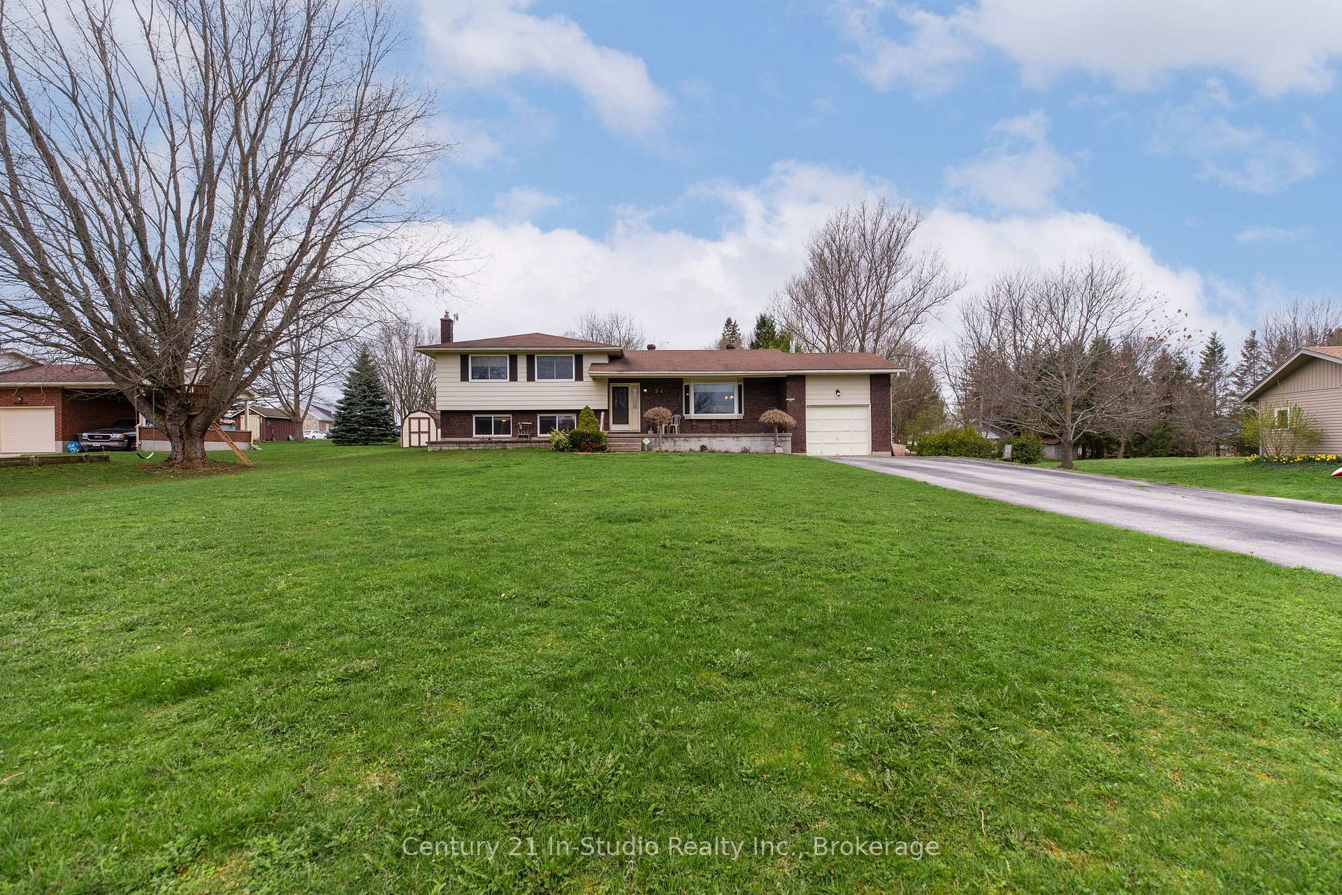Property Photo: 54 George Street ON N0H 1G0
