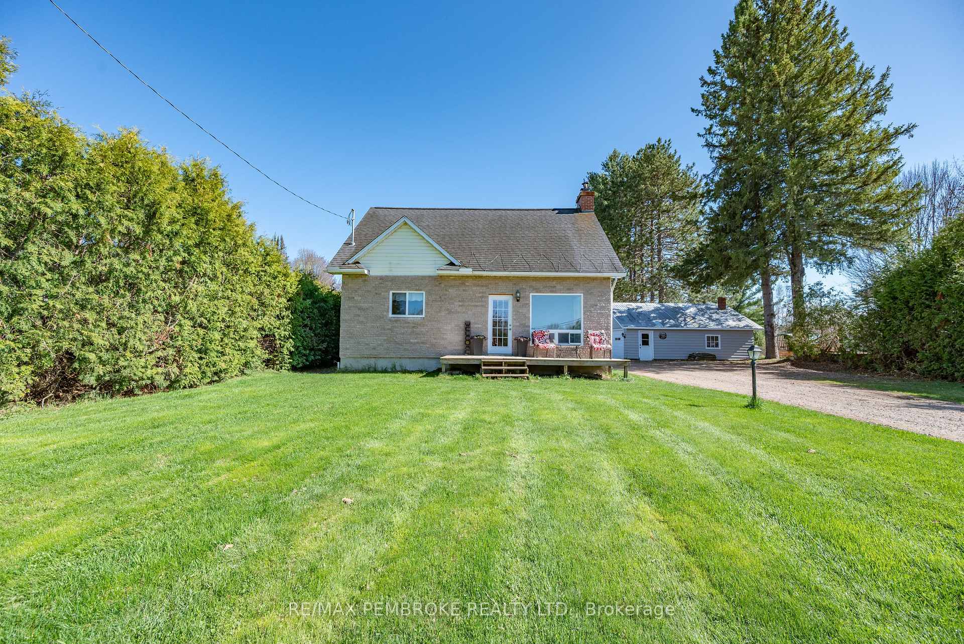 Property Photo: 38512 Highway 41 Highway ON K8A 6W4