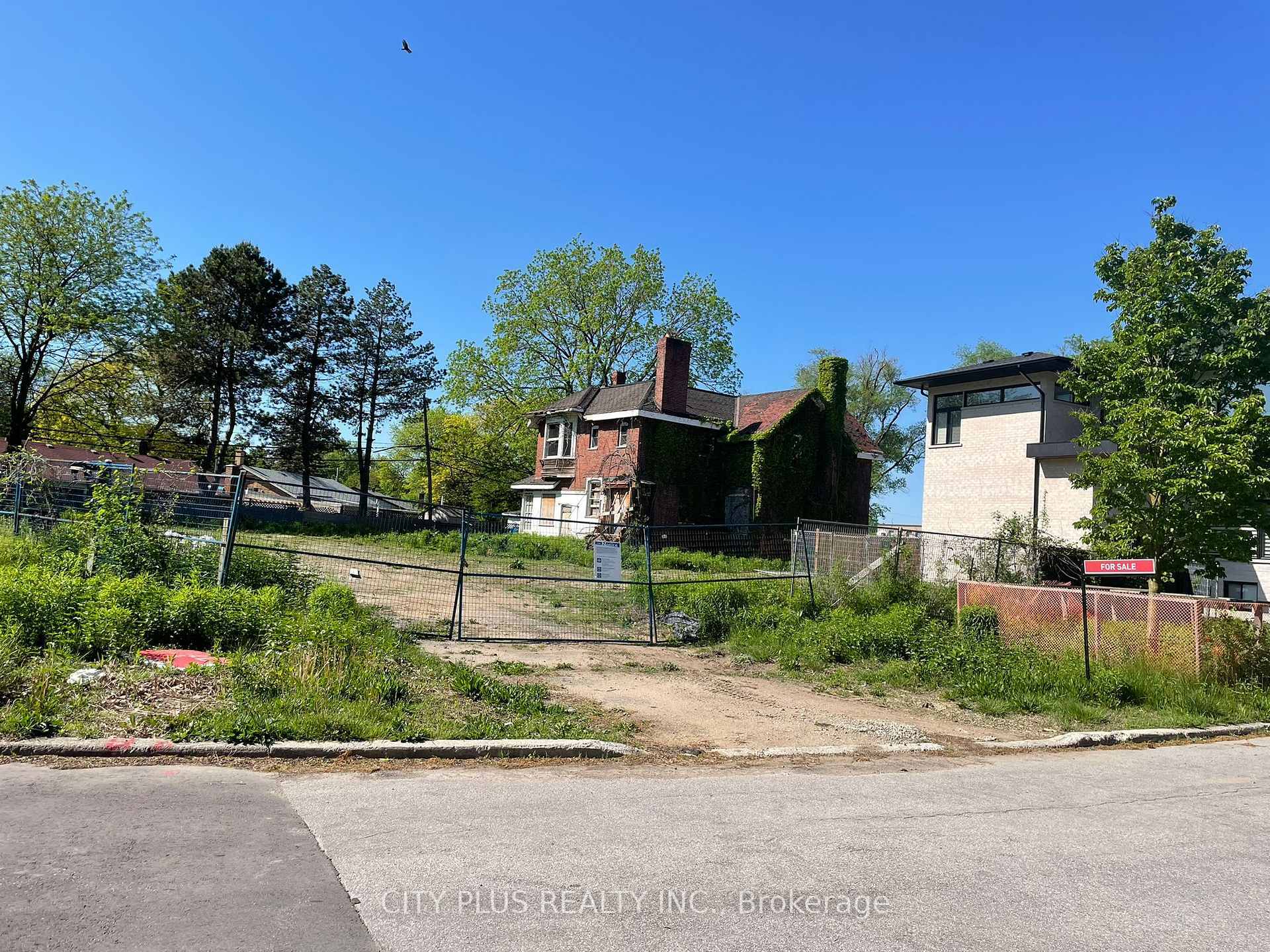 Property Photo:  20 Legato Court  ON M3B 1L7 