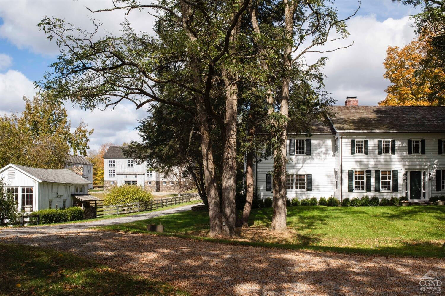Property Photo:  465 Shunpike  NY 12545 