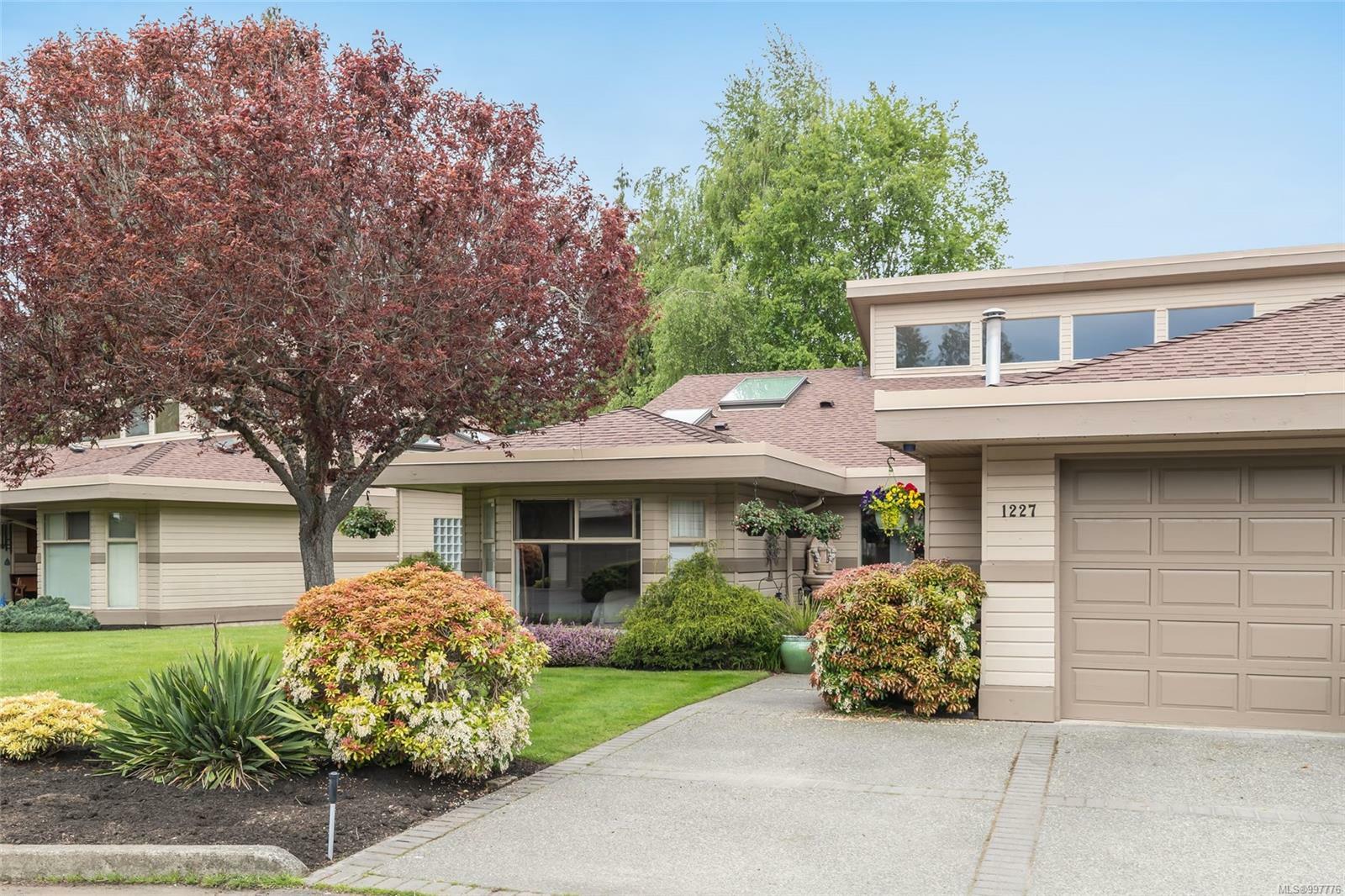 Property Photo: 1227 Pond Pl BC V9P 2P8