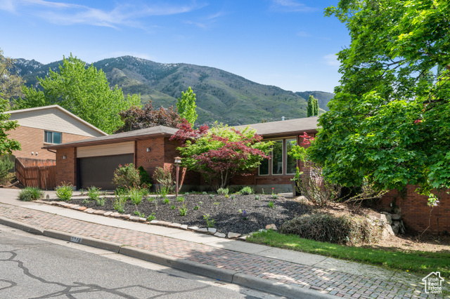 Property Photo: 2244 E 11620 S UT 84092