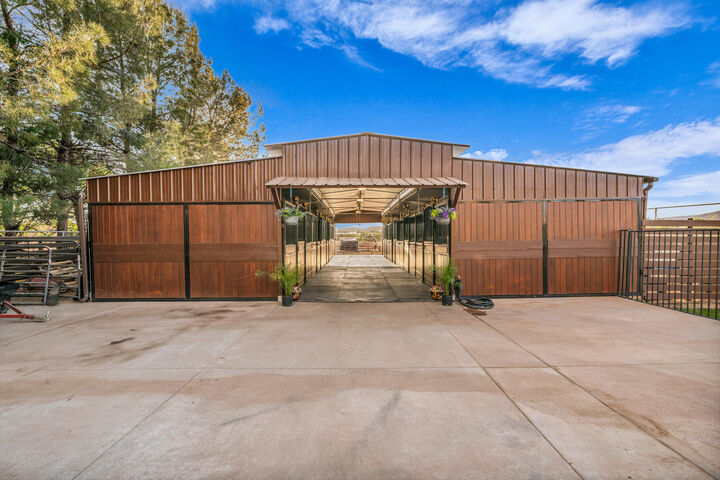 Property Photo:  3770 Sugar Leo Rd  UT 84790 