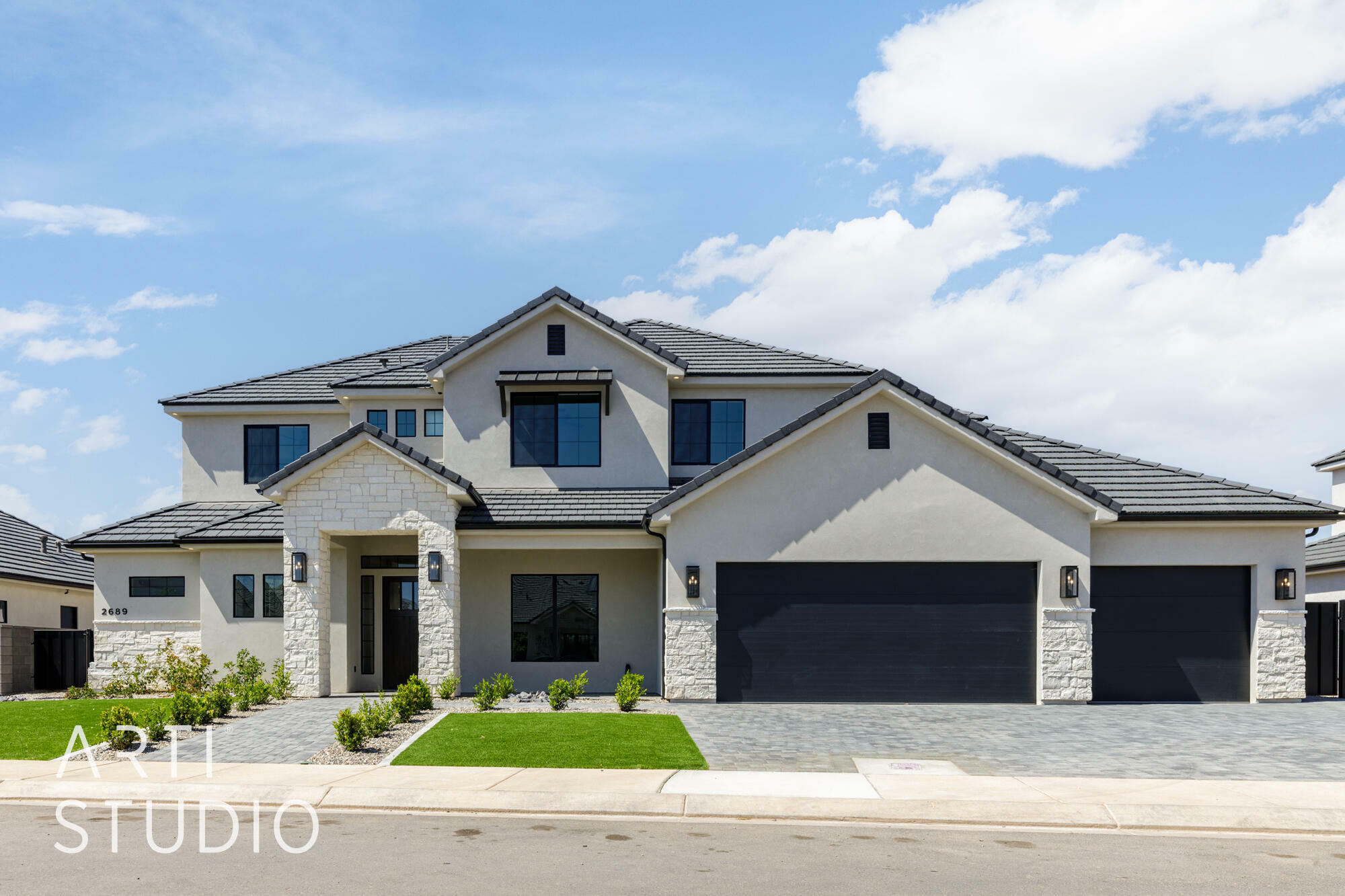Property Photo: 2689 E Moorland Dr UT 84790