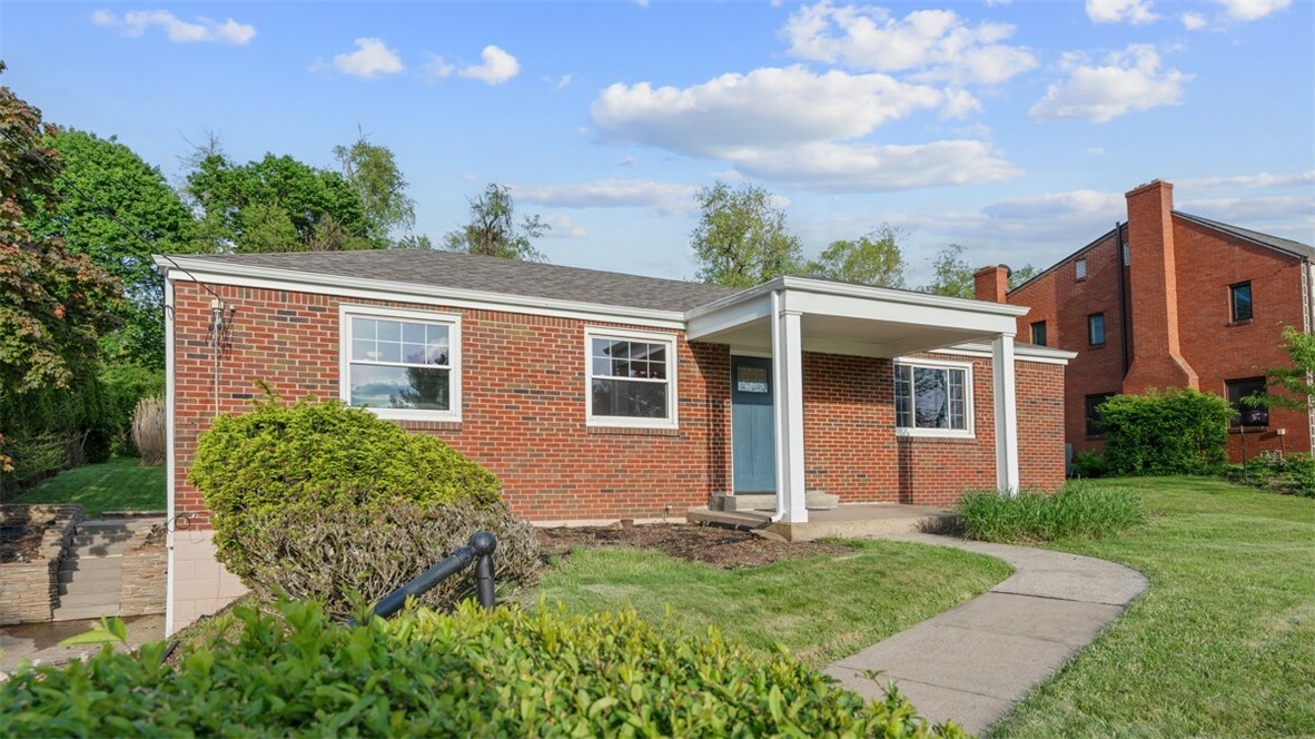 Property Photo: 354 Goldsmith Rd PA 15237