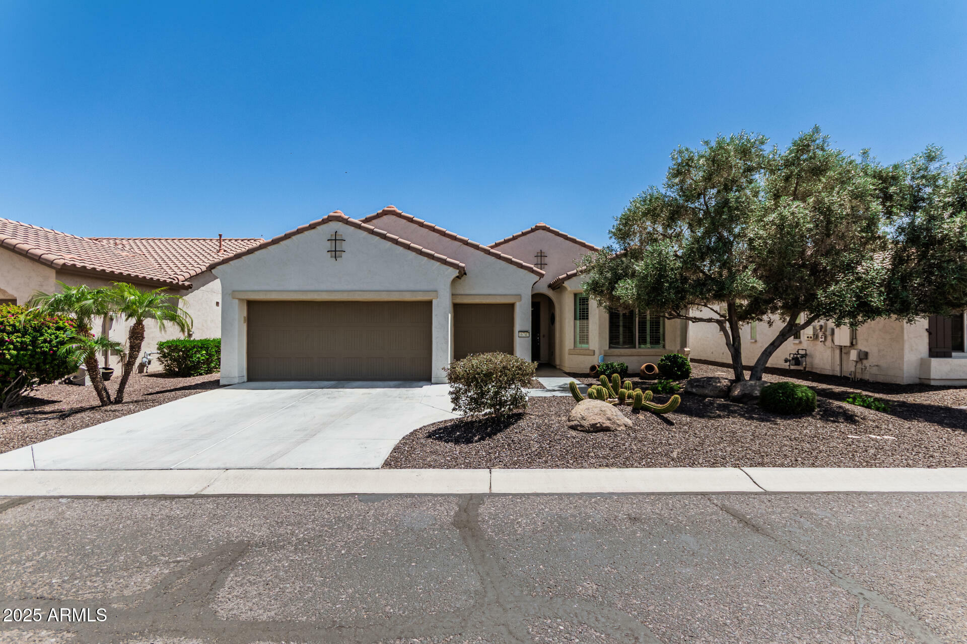 Property Photo: 16747 W Berkeley Road AZ 85395