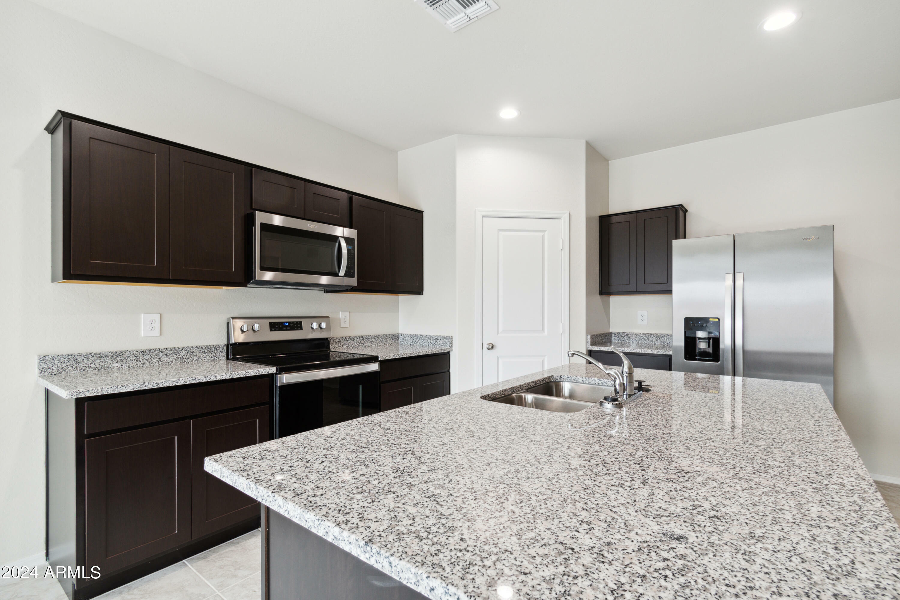 Property Photo: 5575 E Mearn Road AZ 85140