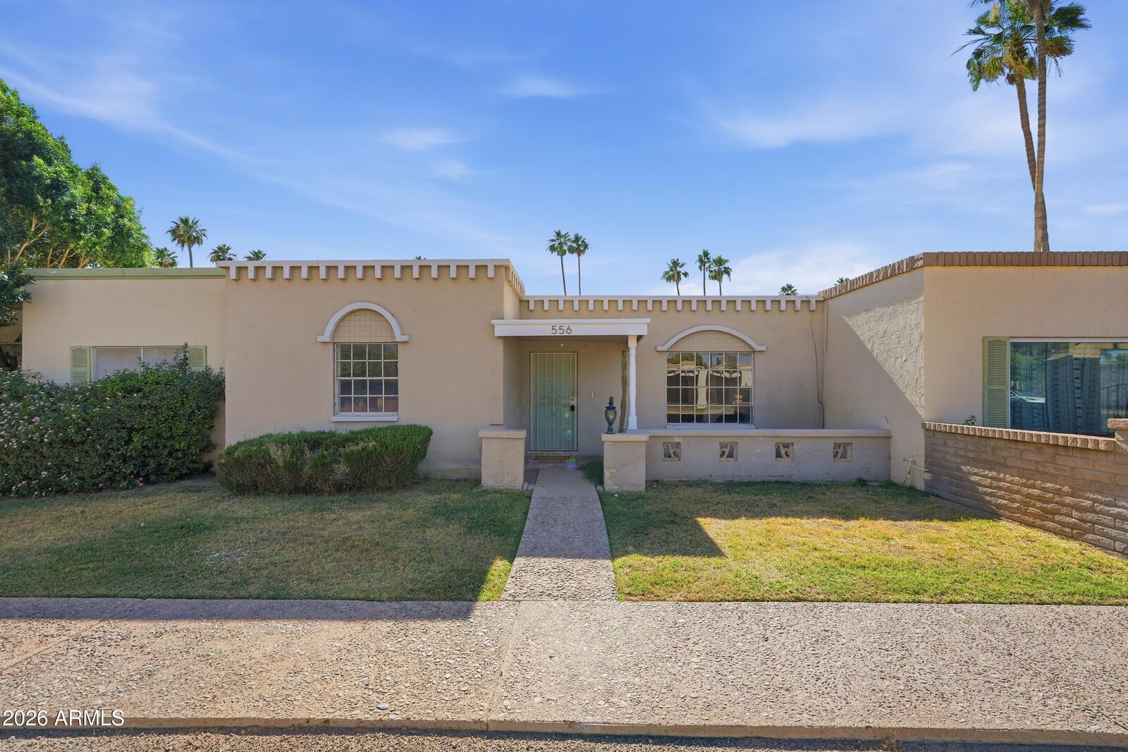 Property Photo:  556 N Hobson Plaza  AZ 85203 