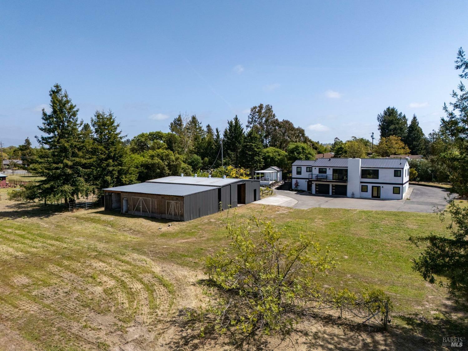 Property Photo: 3314 Gravenstein Highway CA 95472
