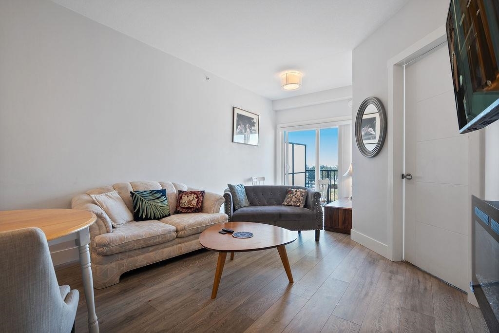 Property Photo: 20175 53 Avenue 407 BC V3A 0J8