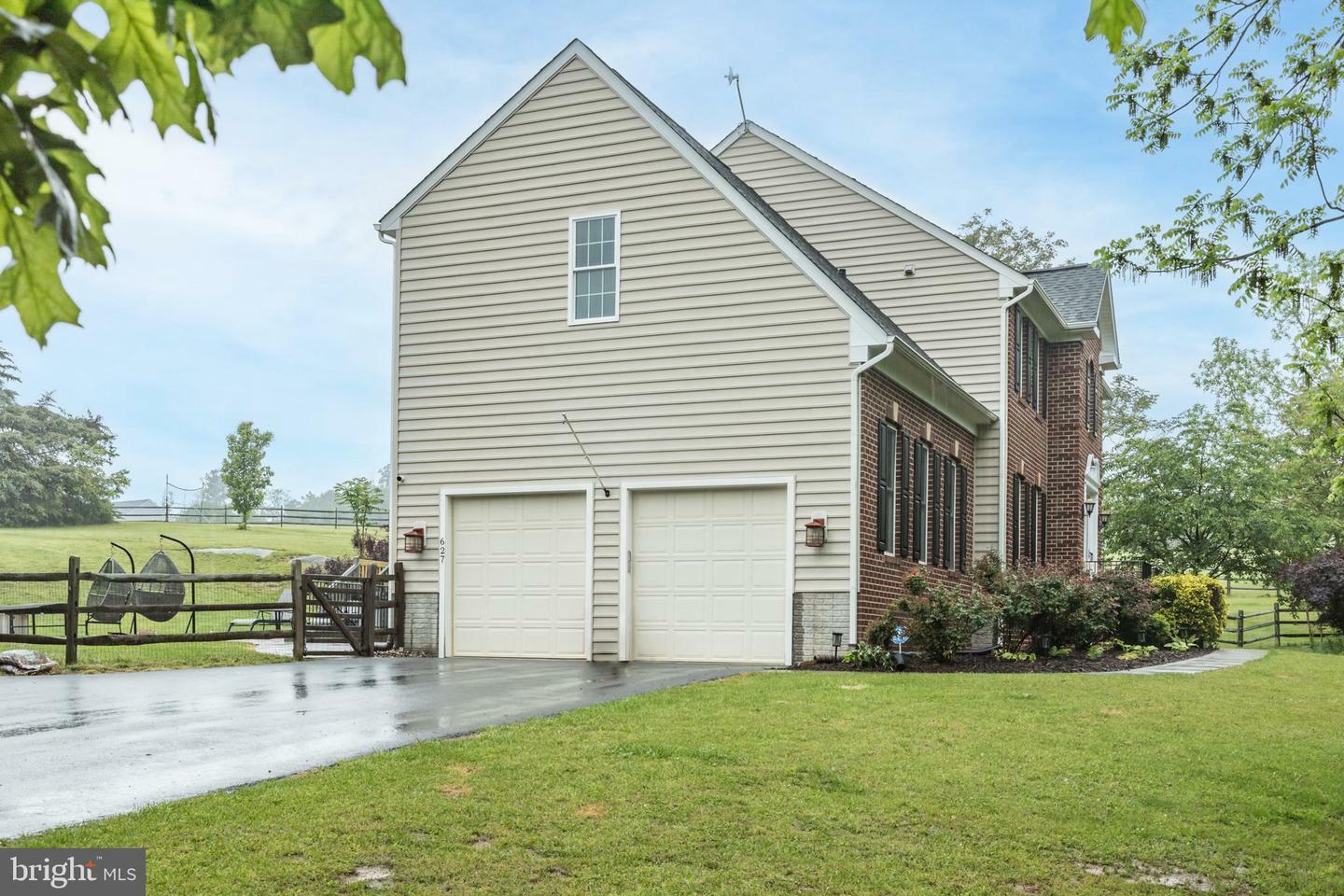 Property Photo:  627 Chimney Circle  VA 22645 
