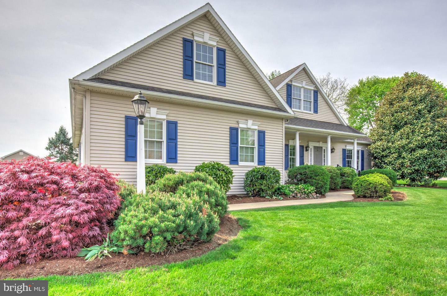 Property Photo: 305 Miller Street PA 17579