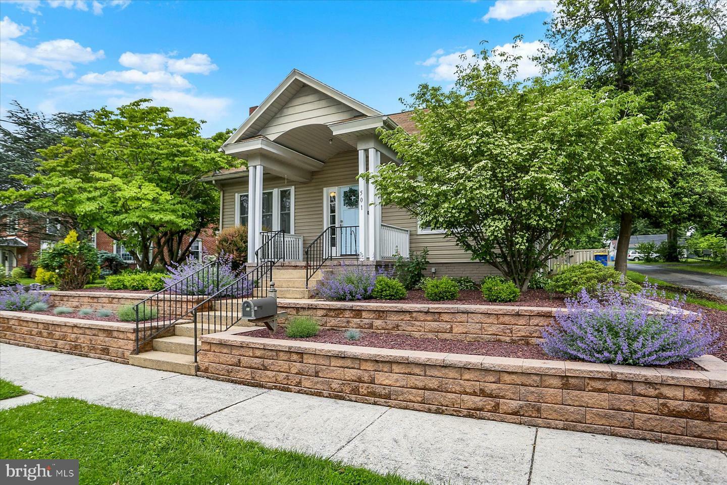 Property Photo: 501 Linwood Street PA 17070