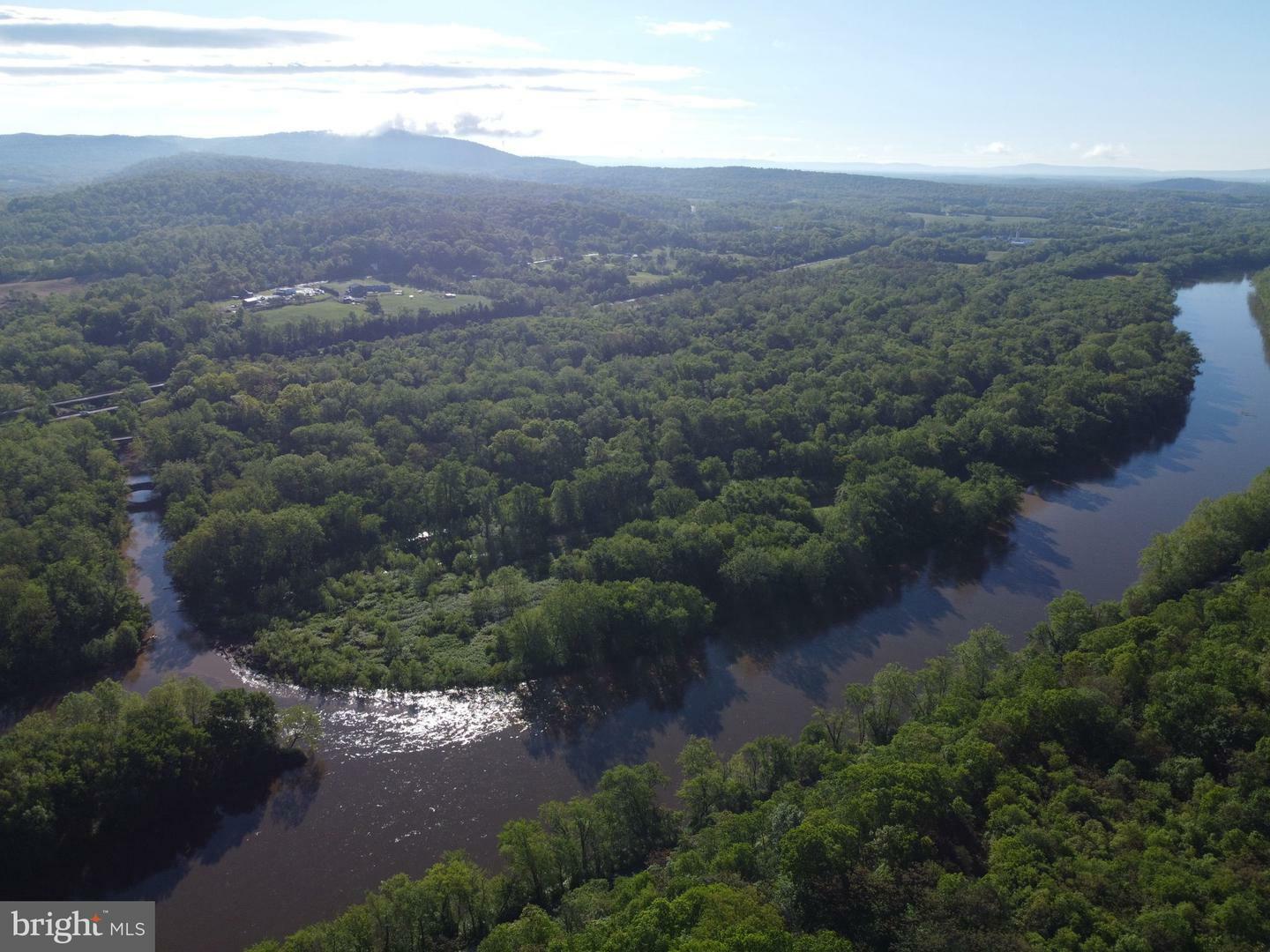 Property Photo: 472 Coon Hollow Trail WV 25427