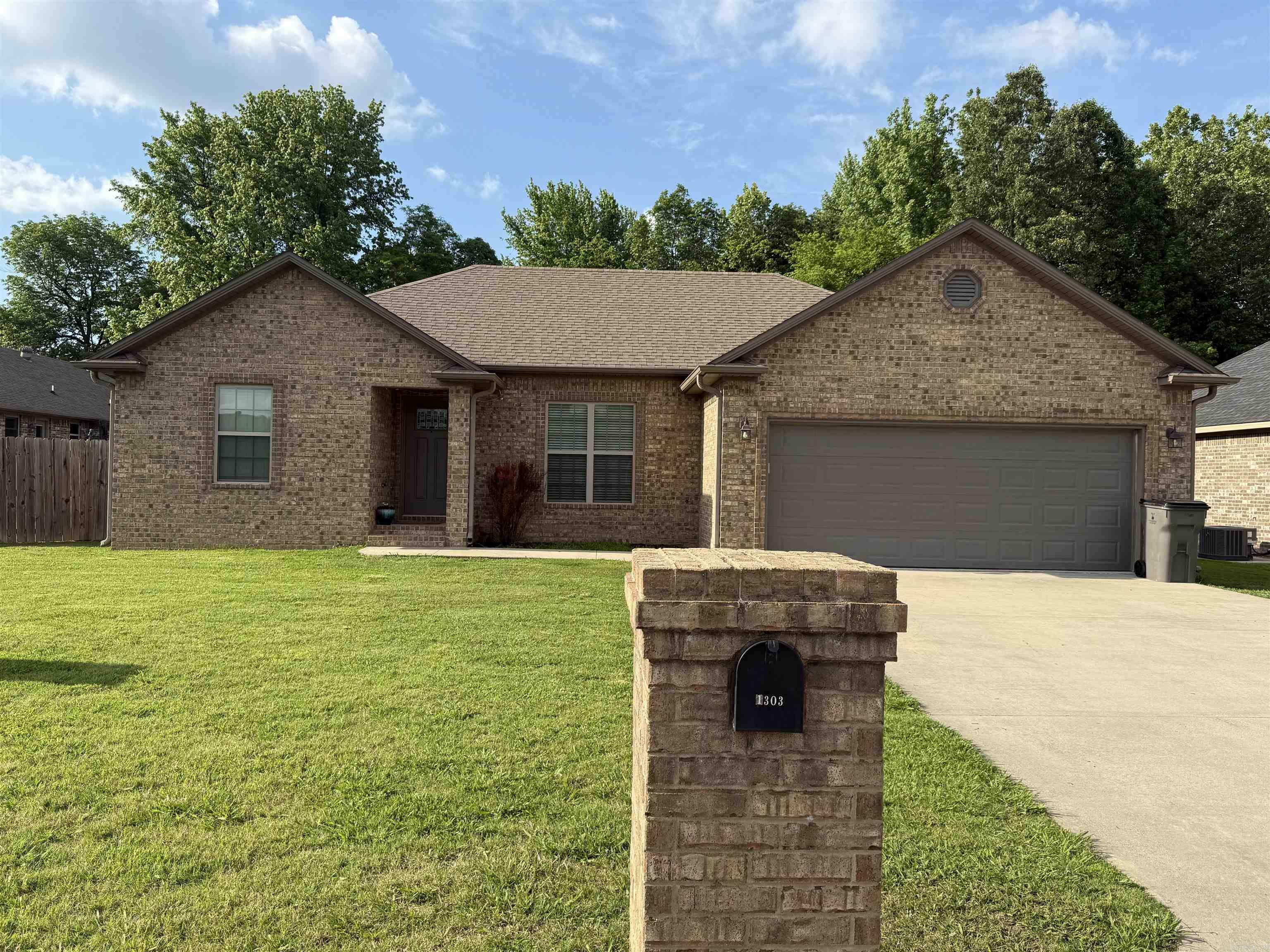 Property Photo: 1303 William Hall Drive AR 72450