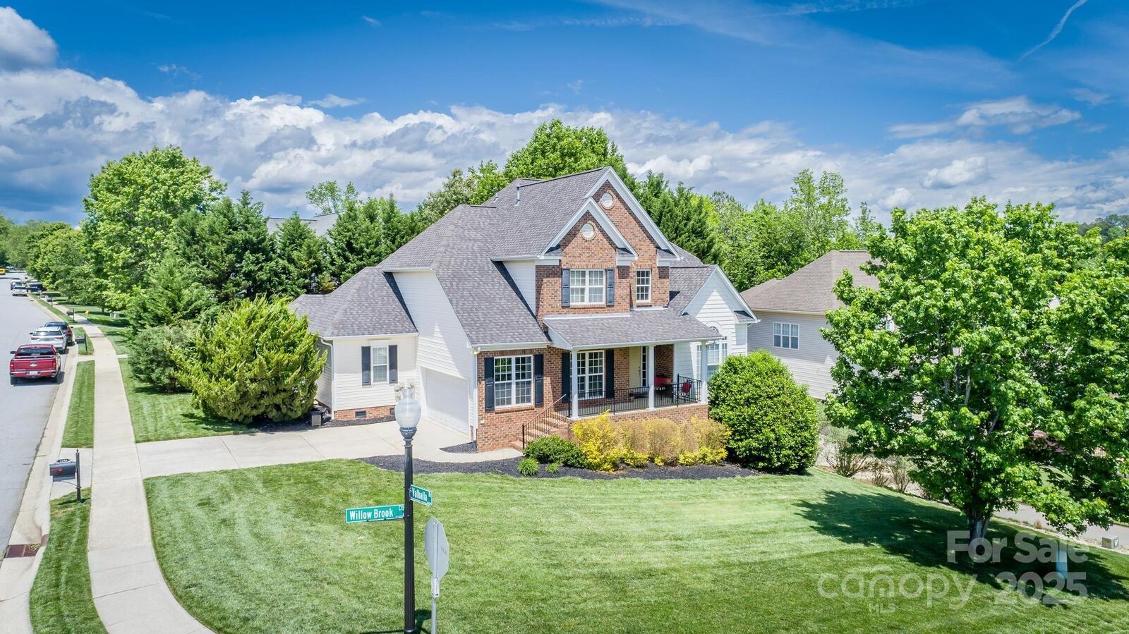 Property Photo:  7245 Willow Brook Court  NC 28037 