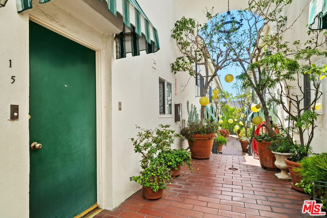 Property Photo: 1745 Selby Ave CA 90024