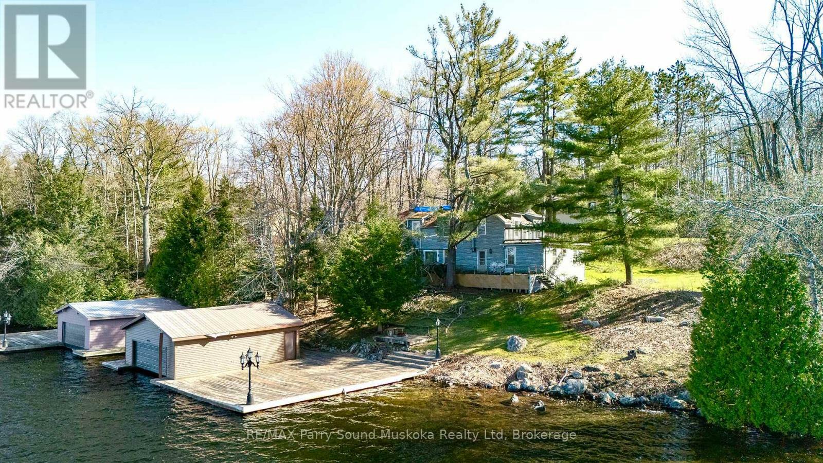 Property Photo: 1932A Lake Joseph Road ON P0C 1H0
