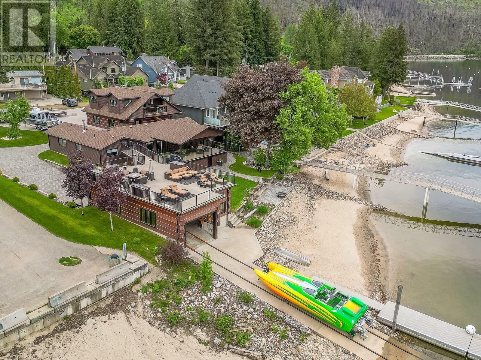 Property Photo: 78 Montcalm Crescent BC V0E 2V1