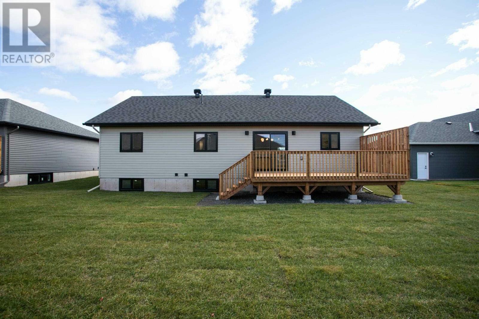 Property Photo: 24 Noah Dr ON P6C 6E6