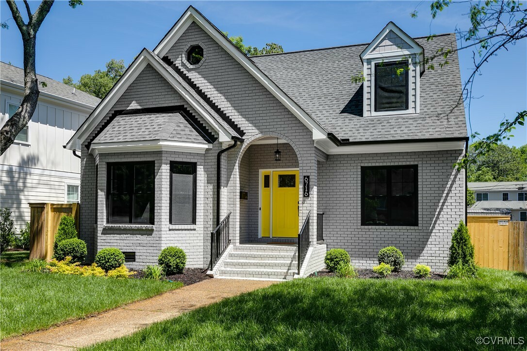 Property Photo: 6716 Hanover Avenue VA 23226