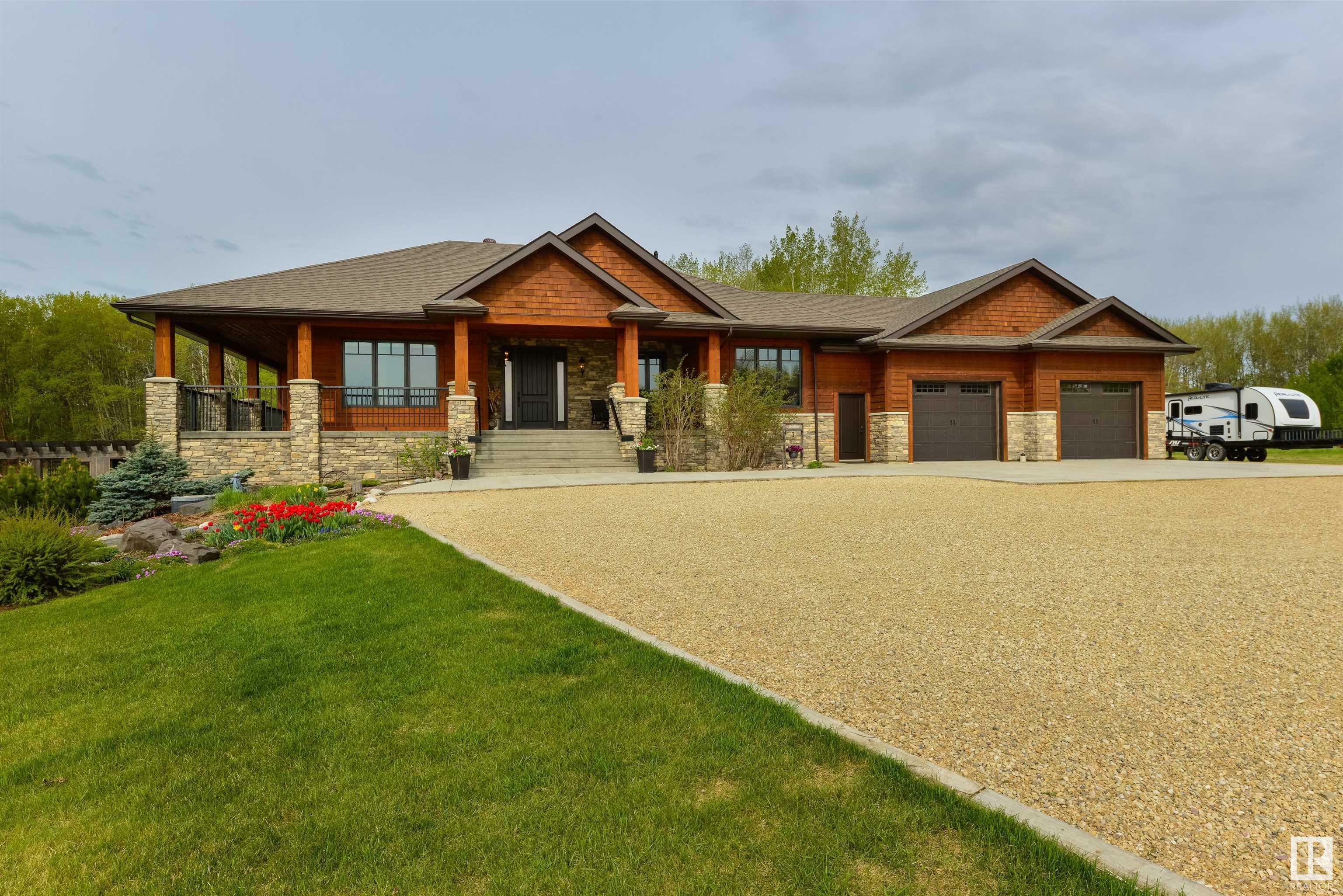 Property Photo: 51212 Rge Road 20 AB T7Y 2G3