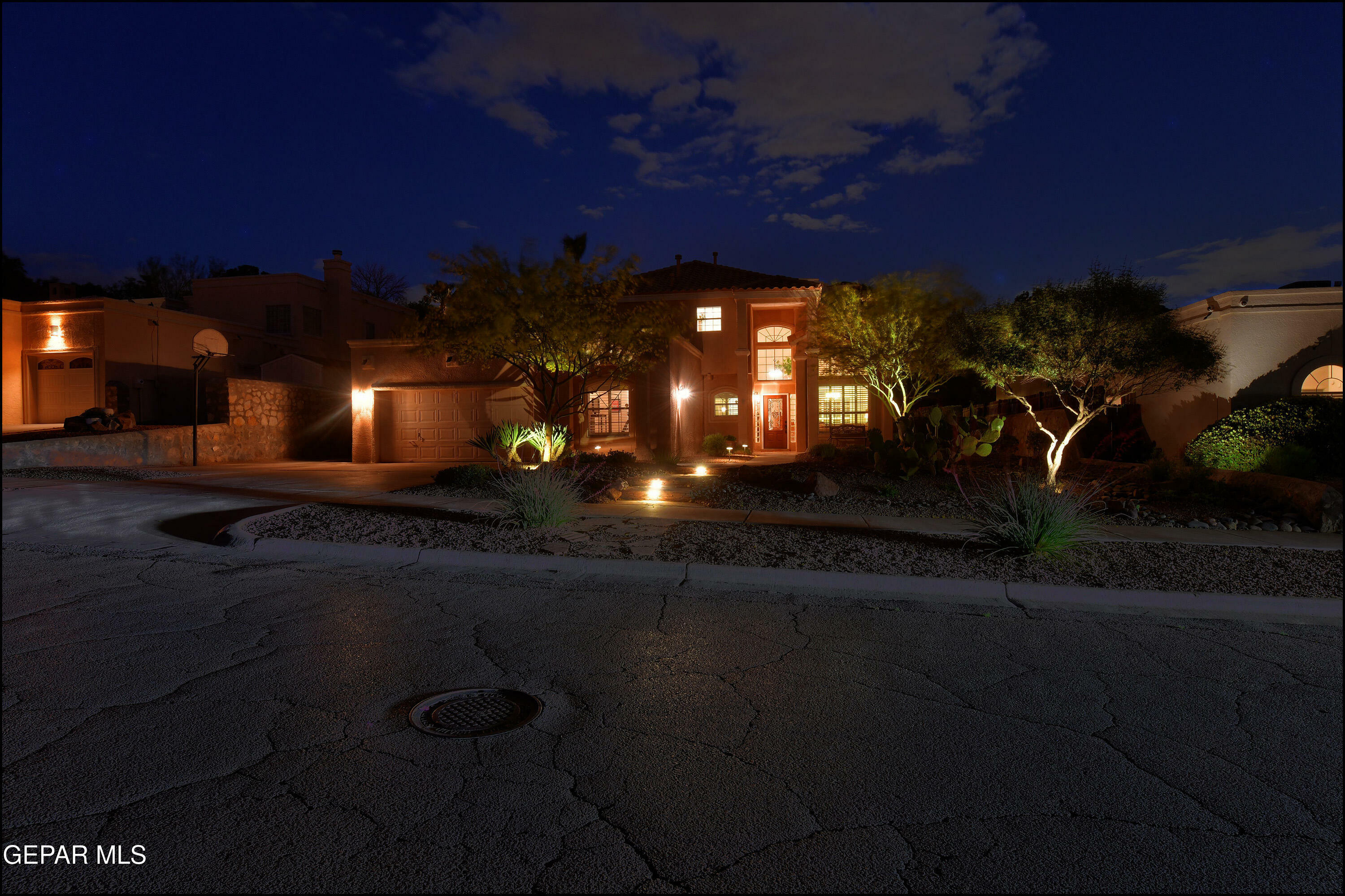 1104 Regal Ridge Drive  El Paso TX 79912 photo