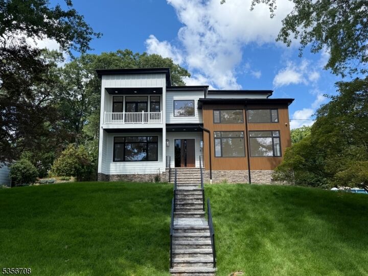 6 Cambridge Dr  Millburn Twp. NJ 07078 photo