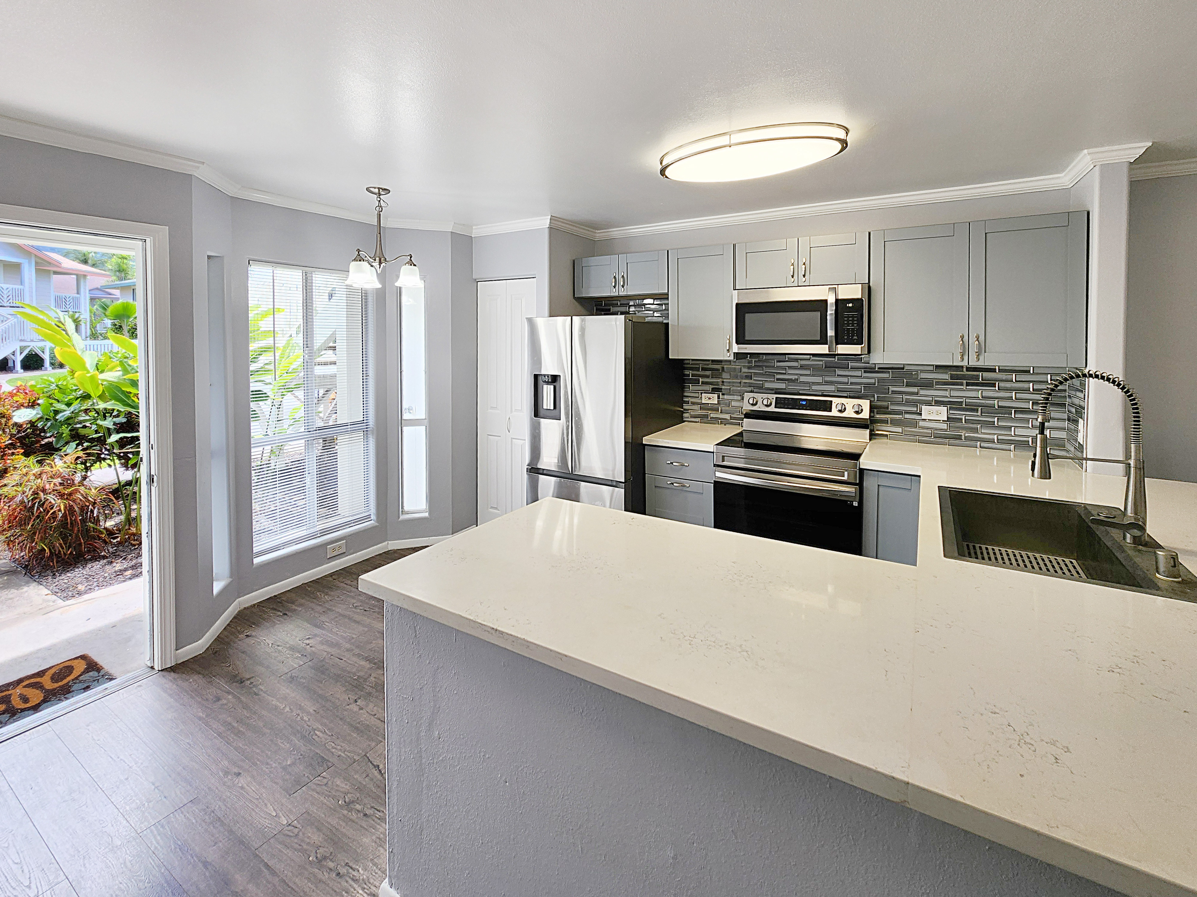 Property Photo: 75-6081 Alii Dr Dd102 HI 96740