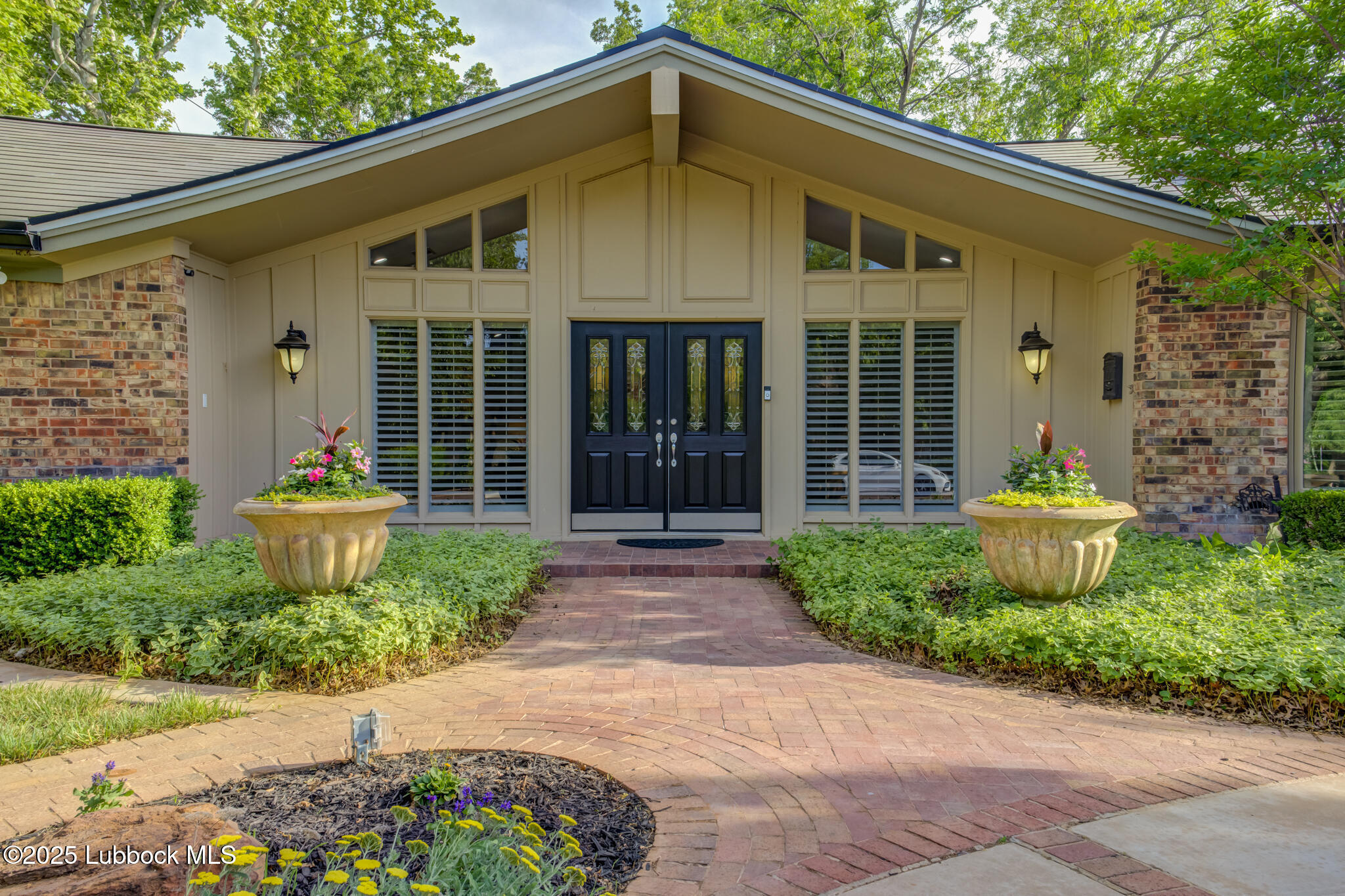 Property Photo:  4517 9th Street  TX 79416 