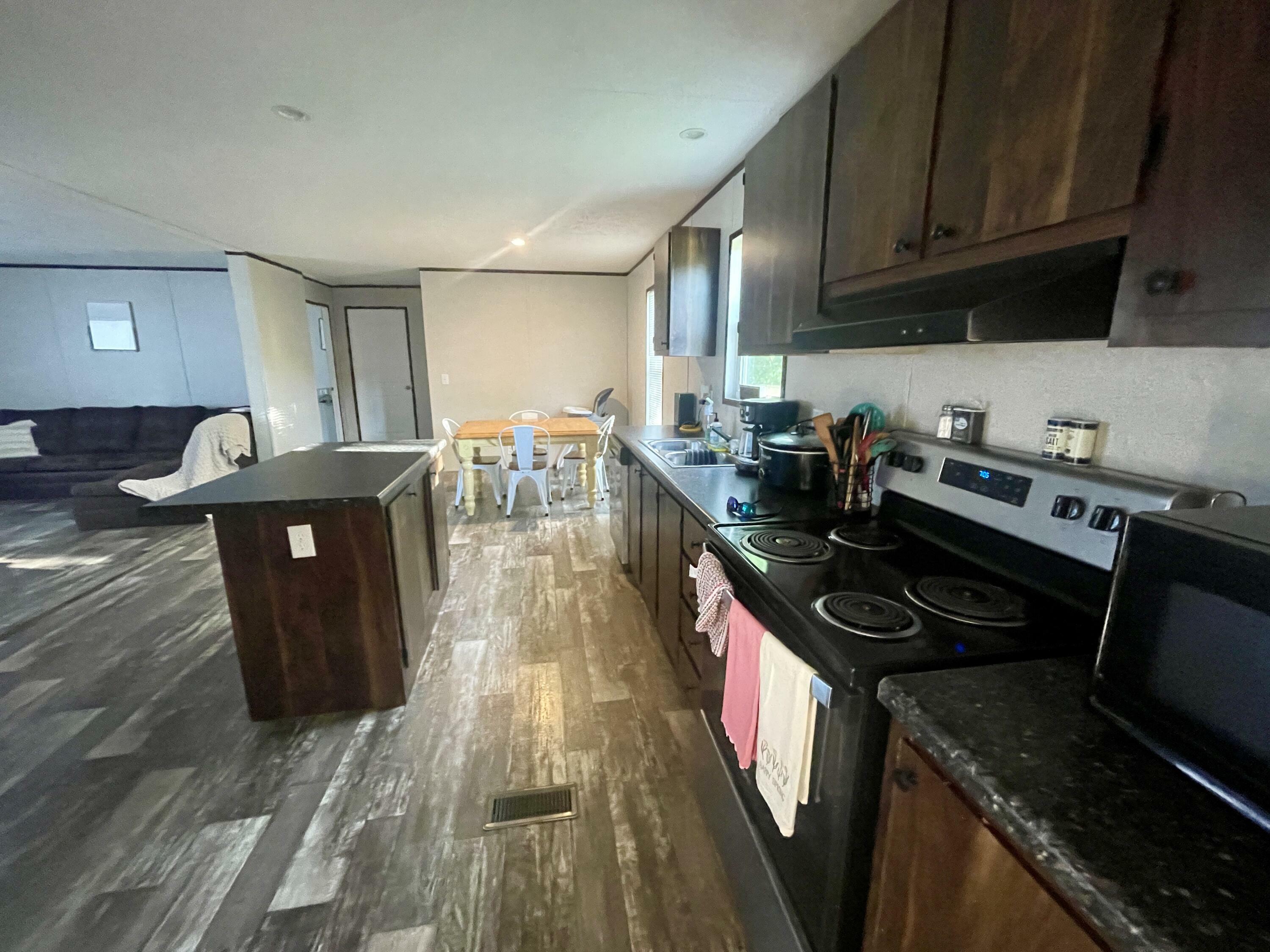 Property Photo: 23 Highway 1952 KY 42728
