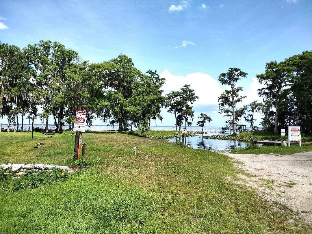 Property Photo: 105 Major Lane FL 32112