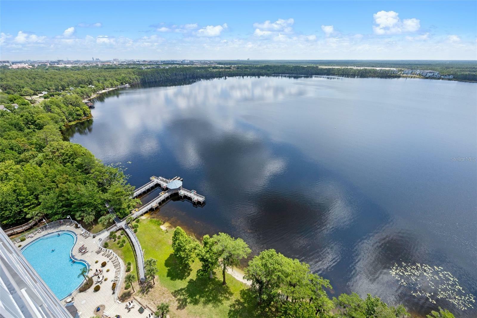 Property Photo: 13427 Blue Heron Beach Drive 1907 FL 32821