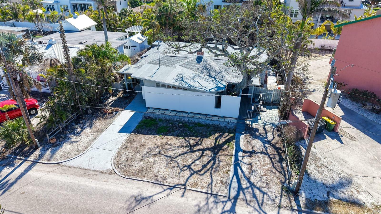 Property Photo: 132 Harrison Drive FL 34236