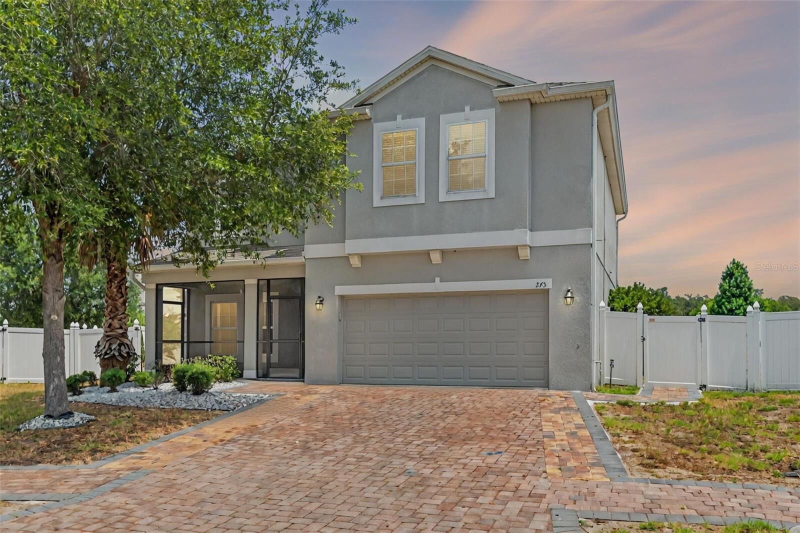 Property Photo:  275 Lakeshore Drive  FL 33837 
